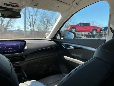 Used 2024 Buick Envision Preferred image 28