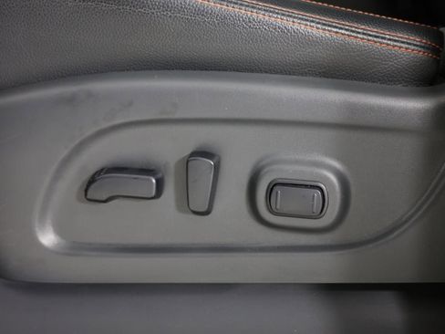 Used 2023 Nissan Titan PRO-4X w/ Pro-4x Convenience Package image 28