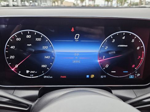 Certified 2024 Mercedes-Benz GLC 300 4MATIC image 33