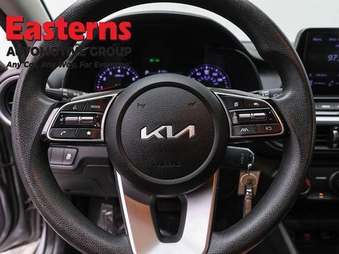Used 2023 Kia Forte LXS w/ LXS Technology Package FWD image 10