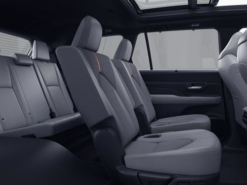 New 2026 Toyota Grand Highlander AWD Hybrid image 2