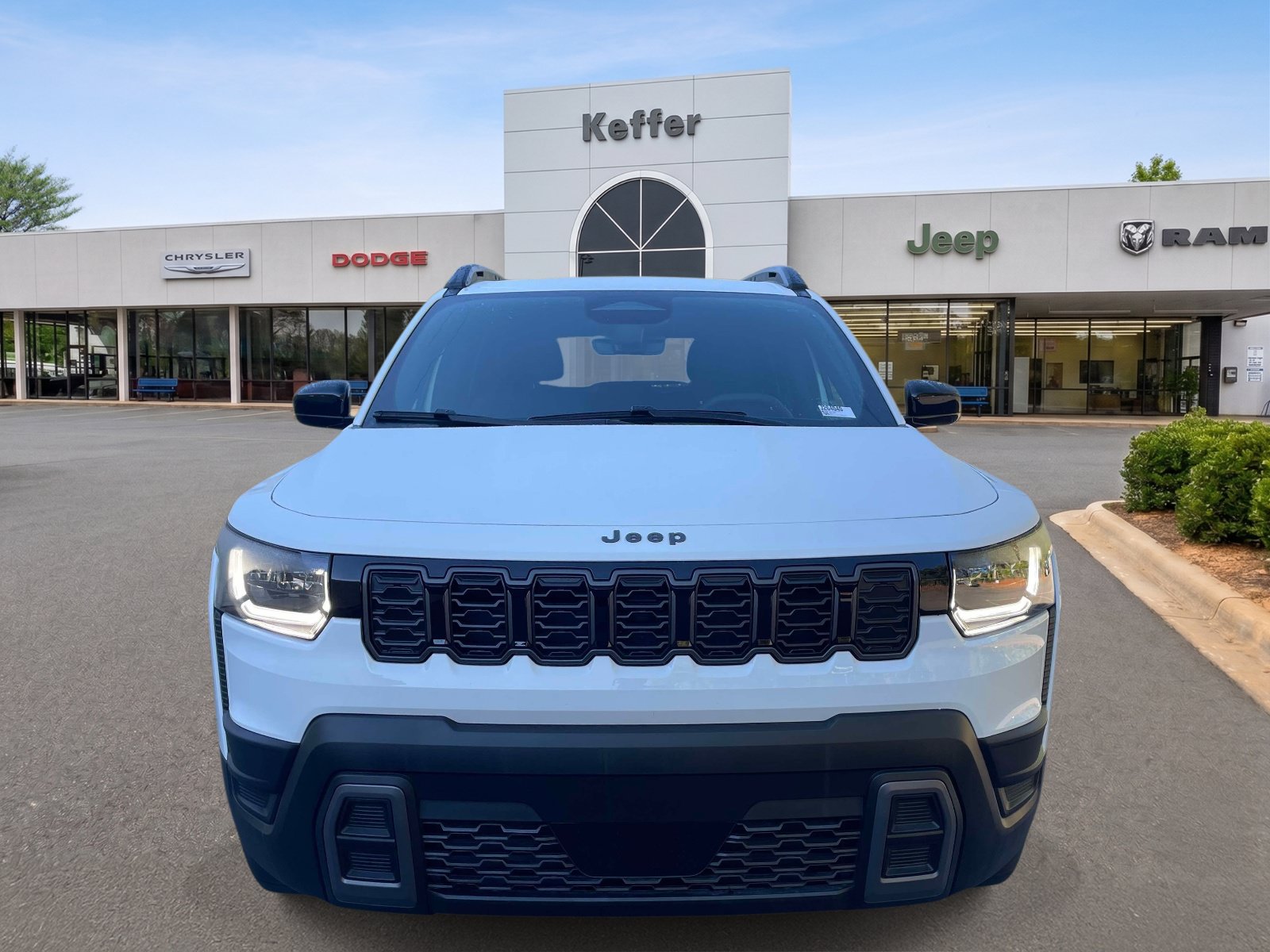 Used 2026 Jeep Cherokee AWD/4WD image 2