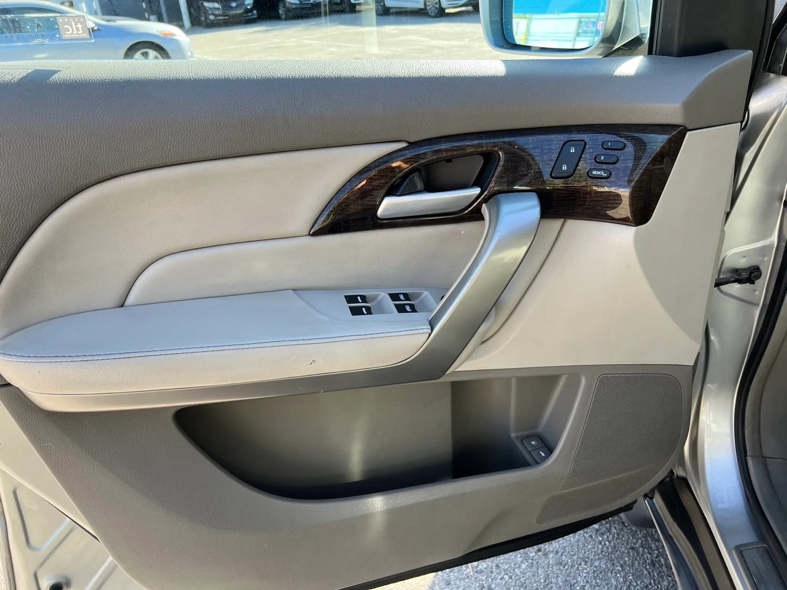 Used 2010 Acura MDX w/ Technology Package AWD/4WD image 26