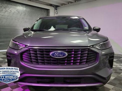 Certified 2025 Ford Escape Active AWD/4WD image 3
