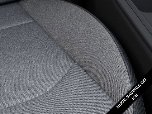 New 2025 Kia K4 LXS image 24
