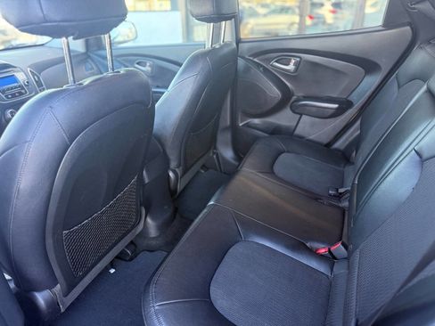 Used 2012 Hyundai Tucson GLS image 11