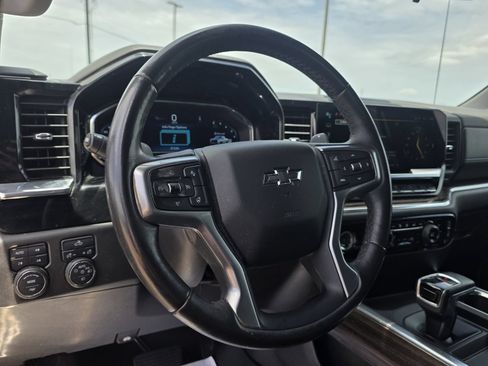 Used 2023 Chevrolet Silverado 1500 LT Trail Boss w/ Protection Package AWD/4WD image 9