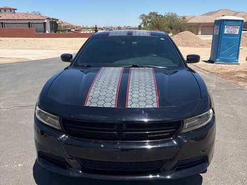 Used 2020 Dodge Charger SXT w/ Leather Interior Group RWD image 2