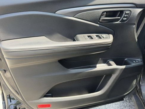 Certified 2023 Honda Passport TrailSport image 13