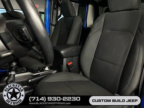 Used 2020 Jeep Gladiator Sport w/ Quick Order Package 24S AWD/4WD image 17