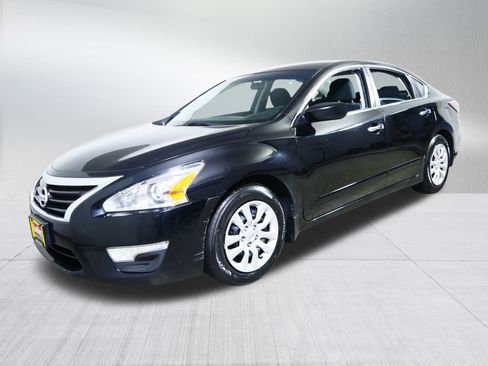 Used 2015 Nissan Altima 2.5 S w/ Power Driver Seat Package image 3