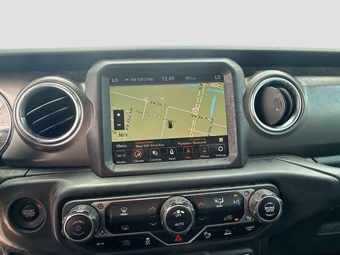 Used 2021 Jeep Wrangler Unlimited Rubicon 4xe w/ Safety Group AWD/4WD image 15