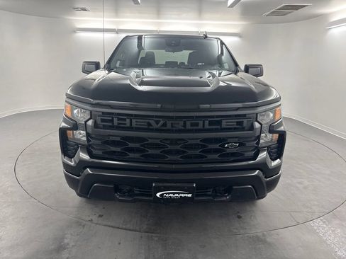 Used 2026 Chevrolet Silverado 1500 Custom w/ LPO, Dark Essentials Package RWD image 2