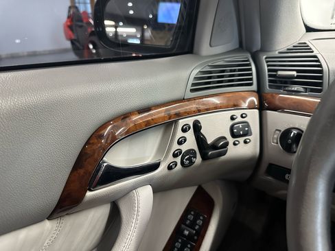 Used 2006 Mercedes-Benz S 500 4MATIC image 24