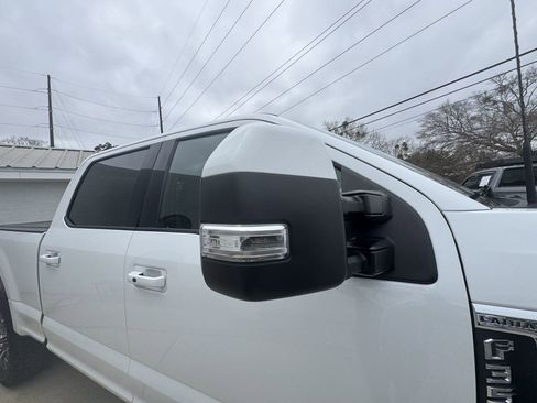 Used 2022 Ford F350 Lariat w/ Lariat Ultimate Package image 24