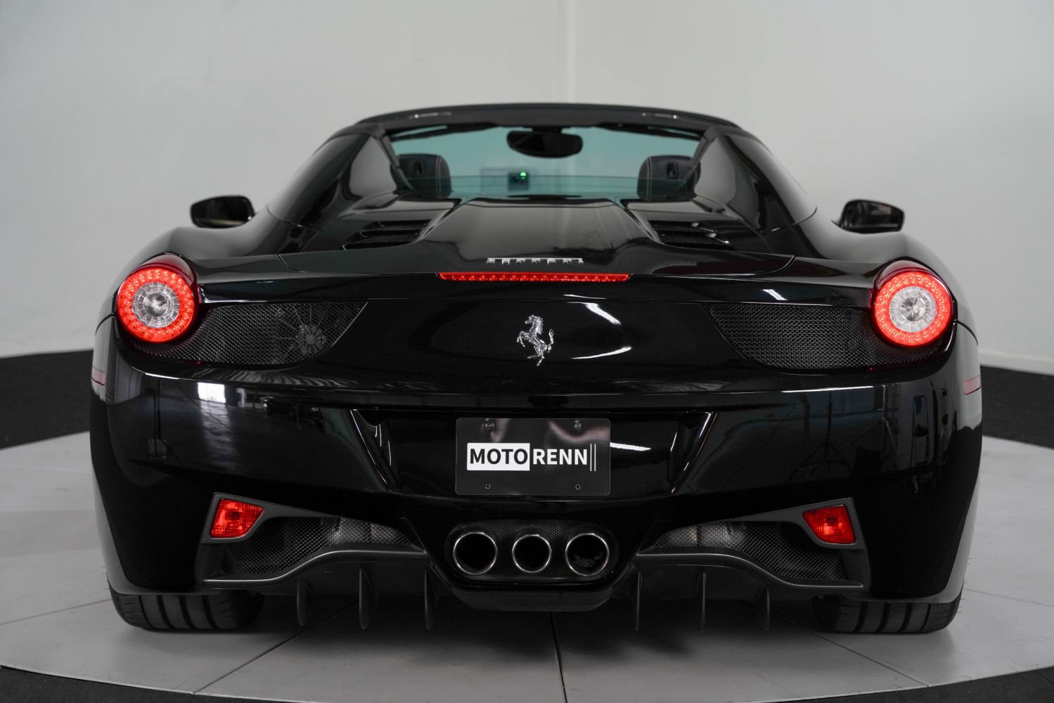 Used 2013 Ferrari 458 Spider RWD image 8