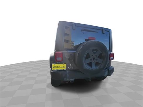 Used 2017 Jeep Wrangler Sport w/ Connectivity Group image 7