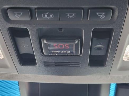Used 2018 Toyota Camry XSE FWD image 30