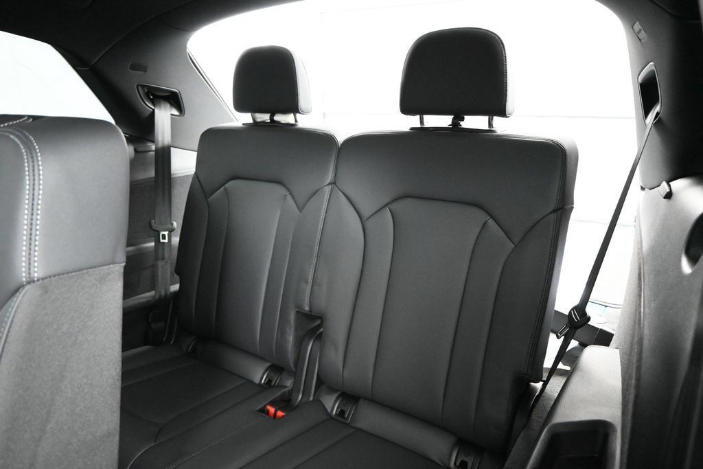 New 2026 Audi Q7 2.0T Premium AWD/4WD image 20