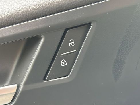 Used 2019 Volkswagen Jetta S w/ Driver Assistance Package FWD image 34