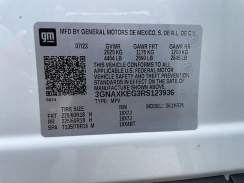 Used 2024 Chevrolet Equinox LT FWD image 12