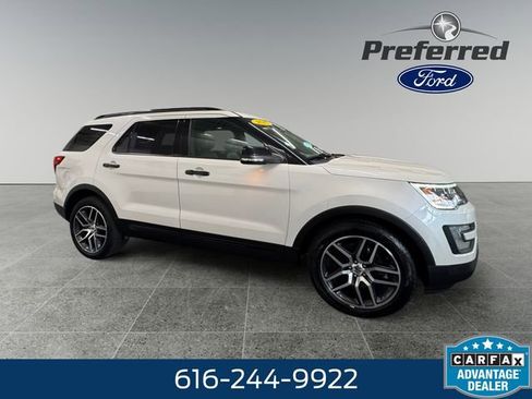 Used 2017 Ford Explorer Sport w/ Equipment Group 401A image 8