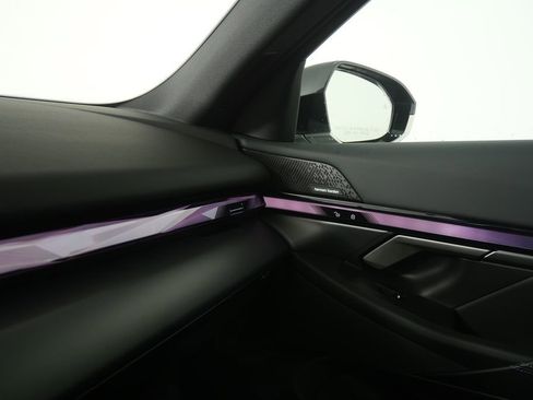 Certified 2025 BMW 540i xDrive image 25