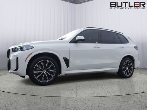 Used 2024 BMW X5 xDrive40i w/ M Sport Package AWD/4WD image 1