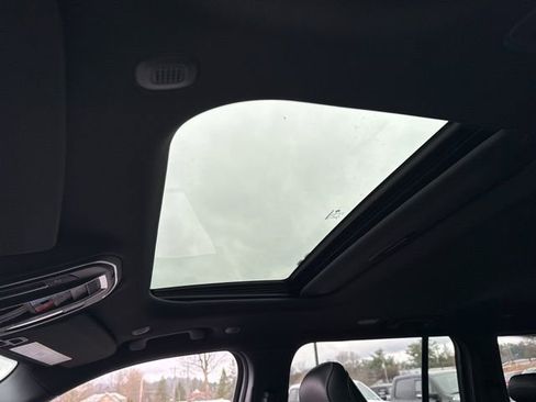 New 2026 Jeep Grand Cherokee Altitude image 24