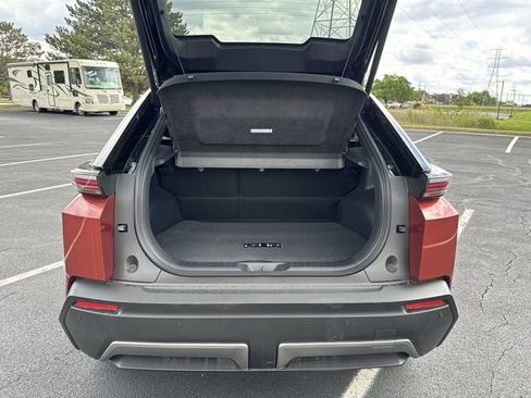 New 2026 Toyota C-HR AWD/4WD image 18