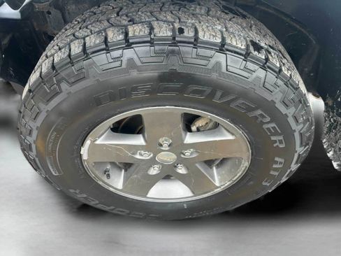 Used 2015 Jeep Wrangler Unlimited Sport image 11