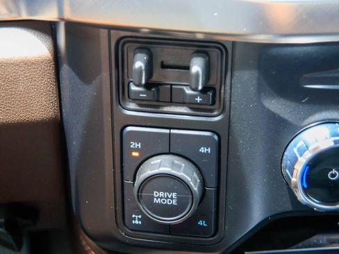 Used 2024 Ford F250 King Ranch w/ Chrome Package AWD/4WD image 18
