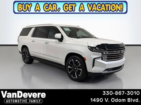 Used 2023 Chevrolet Suburban High Country AWD/4WD image 1