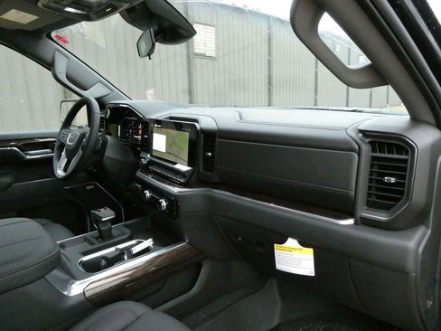 New 2026 GMC Sierra 1500 Elevation w/ Elevation Premium Package AWD/4WD image 14
