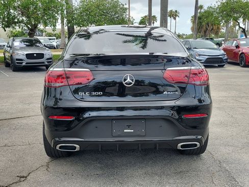 Used 2023 Mercedes-Benz GLC 300 4MATIC Coupe image 5