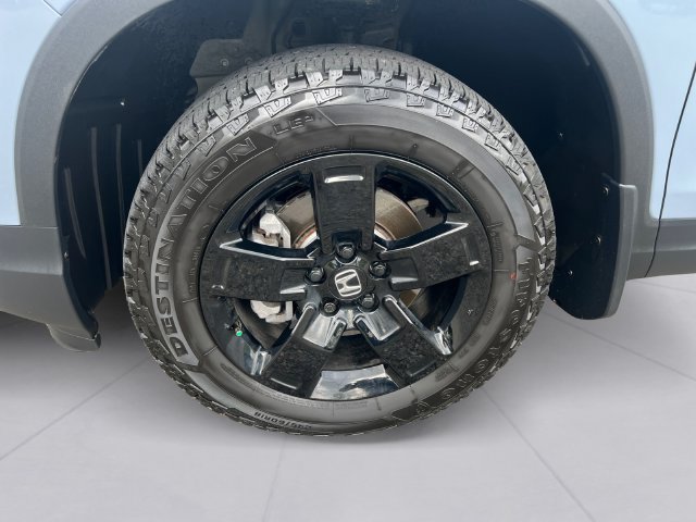 Used 2025 Honda Ridgeline Black Edition image 9