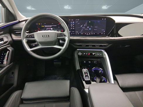 New 2025 Audi Q5 Premium Plus image 24