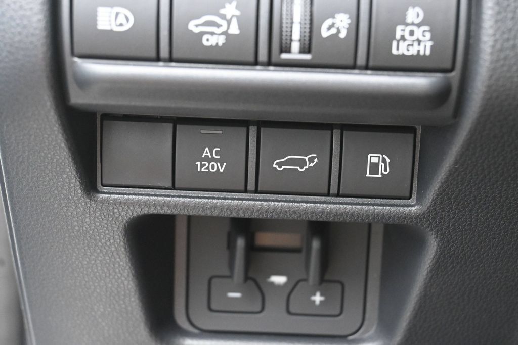 Certified 2027 Toyota Land Cruiser AWD/4WD image 15