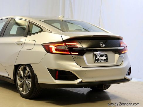 Used 2018 Honda Clarity Touring image 8