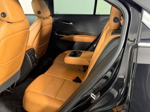 Used 2023 Cadillac XT4 Premium Luxury image 30