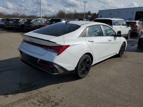 New 2026 Hyundai Elantra SEL Sport Premium FWD image 4