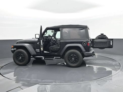 Used 2021 Jeep Wrangler Sport AWD/4WD image 27