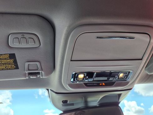 Used 2021 Lincoln Corsair AWD w/ Equipment Group 101A image 19