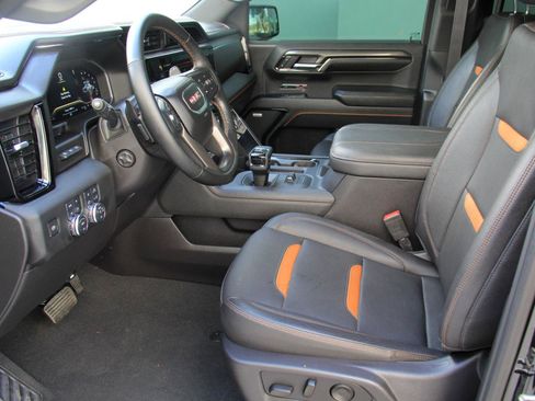 Used 2024 GMC Sierra 1500 AT4 w/ Technology Package image 22