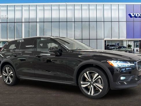 New 2026 Volvo V60 B5 Cross Country Plus w/ Climate Package image 1