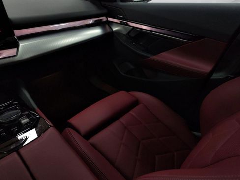 Used 2025 BMW i5 xDrive40 w/ M Sport Package image 26