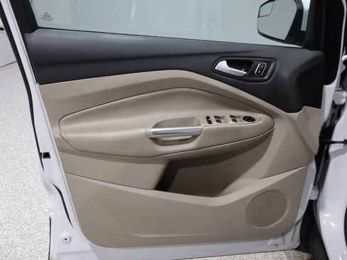 Used 2018 Ford Escape SE w/ SE Sync 3 Package image 13