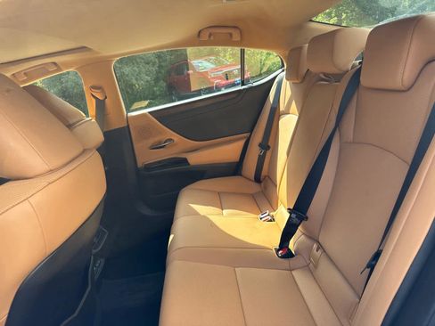 Used 2023 Lexus ES 350 w/ Premium Package image 33