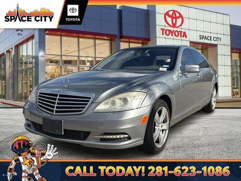 Used 2011 Mercedes-Benz S 550 image 1