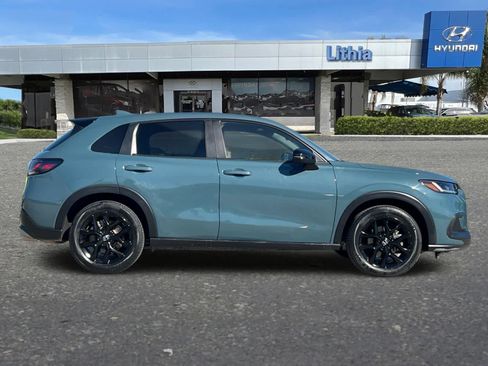 Used 2024 Honda HR-V Sport image 9